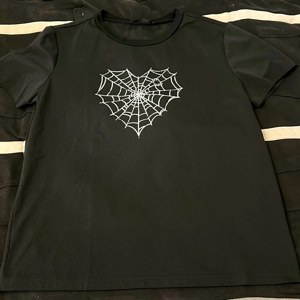 SHEIN SPIDER HEART TEE